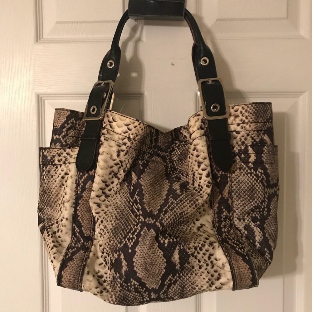 MZ Wallace snake skin pattern Ava EUC 👛 👜